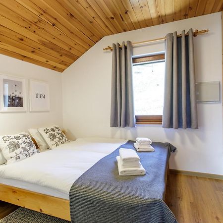 Alpinia Apartments 布莱德 外观 照片