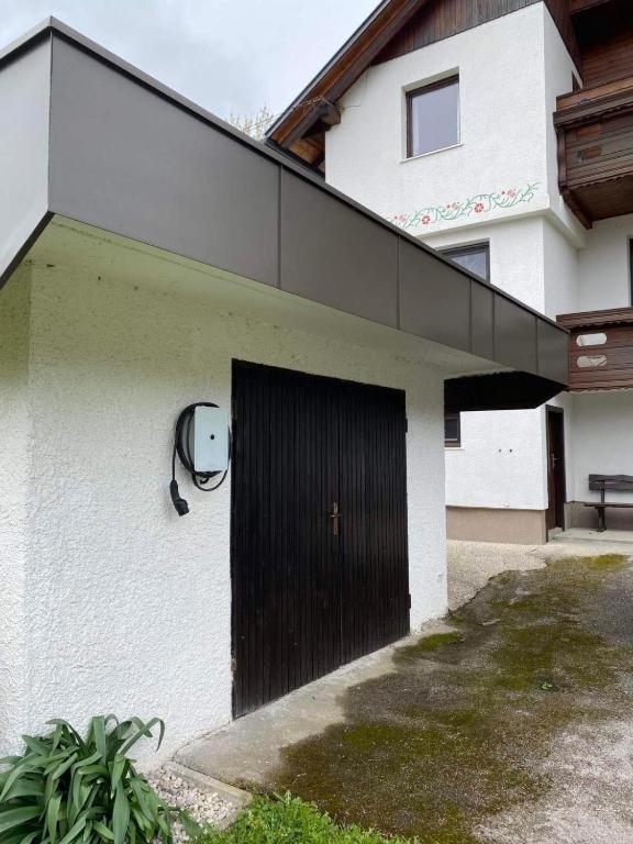 Alpinia Apartments 布莱德 外观 照片